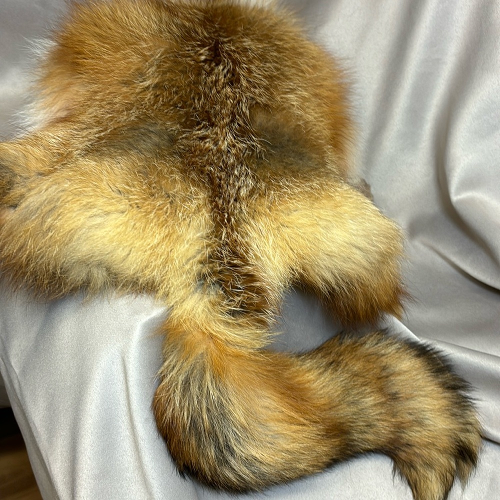 Alaskan Arctic Fox Hat unisex Handcrafted - Picture 6 of 6